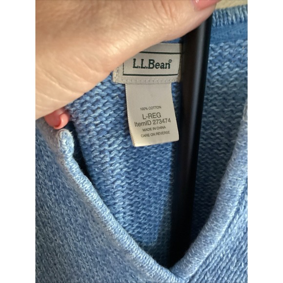 LL Bean WOMANS Blue Sweater Large Notch Collar Preowned - Picture 2 of 9